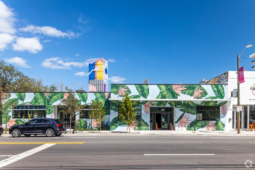 2335 N Miami Ave, Miami, FL à louer - Photo de l’immeuble – Image 3 sur 21