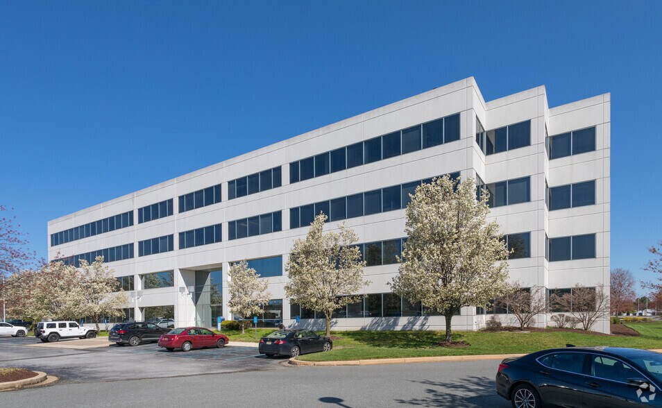 131 Continental Dr, Newark, DE à louer - Photo de l’immeuble – Image 2 sur 5