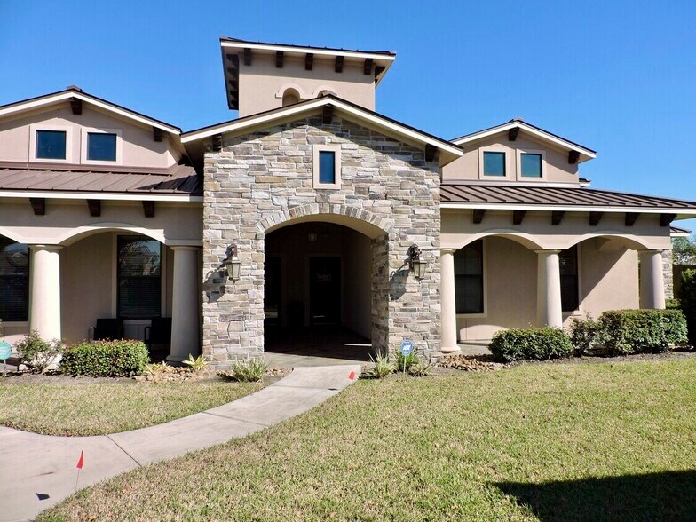 12510-12526 Cutten Rd, Houston, TX à louer - Photo de l’immeuble – Image 2 sur 3