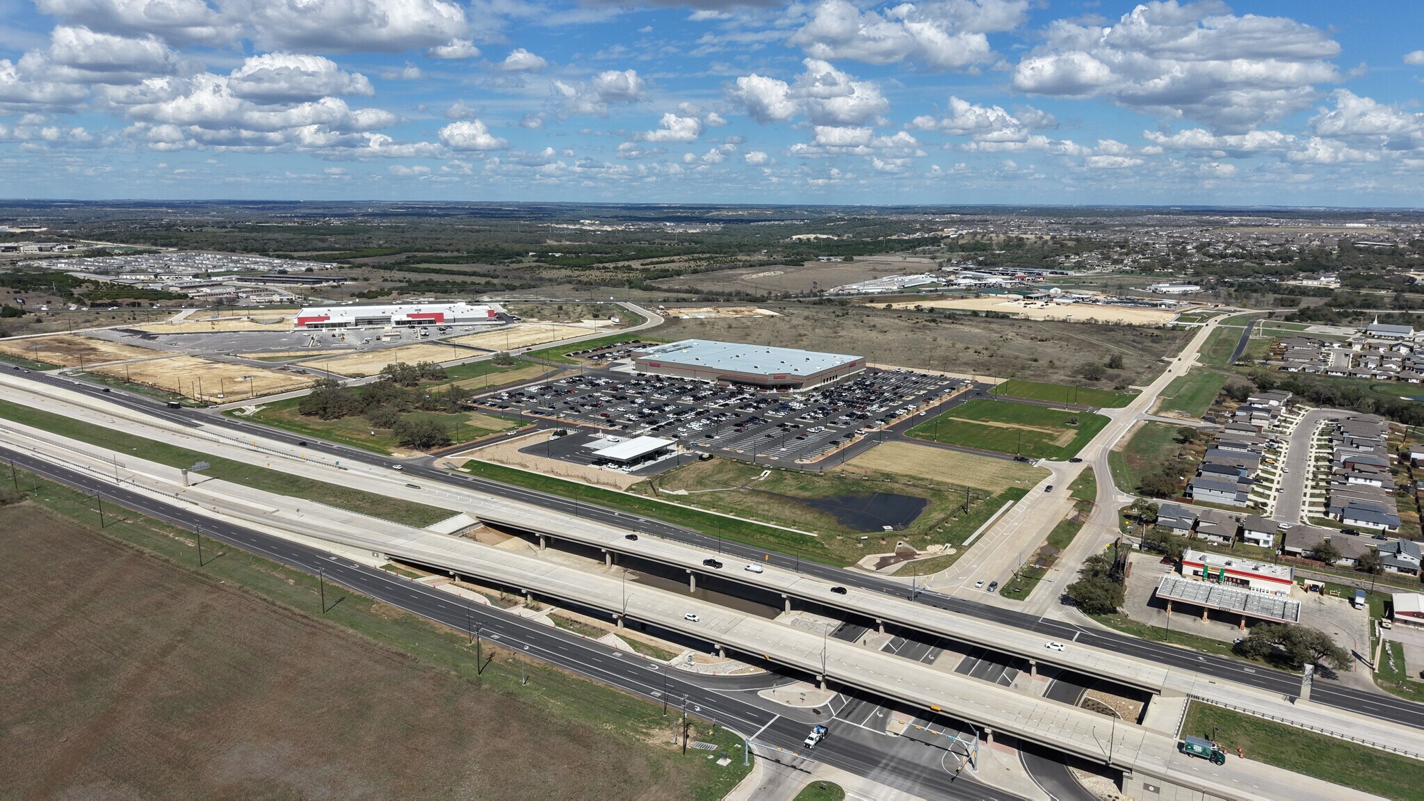 595 Highway 183, Liberty Hill, TX à louer Aérien– Image 1 sur 4