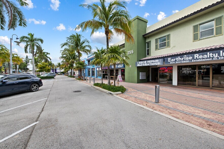 255 Commercial Blvd, Lauderdale By The Sea, FL à louer - Photo de l’immeuble – Image 2 sur 16