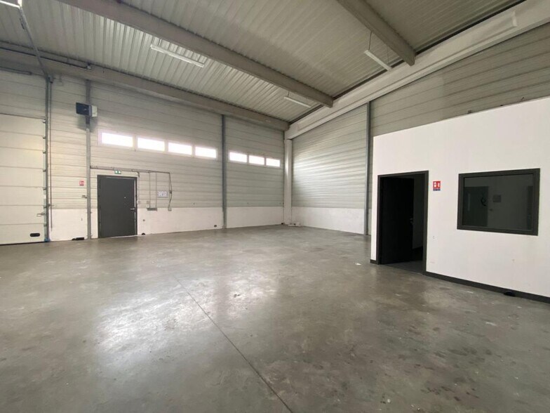 64 Rue Berthie Albrecht, Vitry-sur-Seine à louer - Photo intérieure – Image 3 sur 8