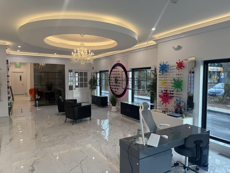 66 Main St, Hopkinton, MA à louer - Photo de l’immeuble – Image 2 sur 7