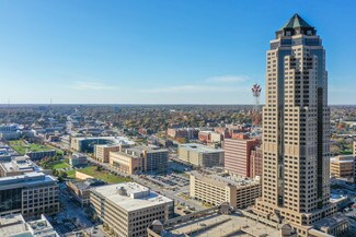 Plus de détails pour 801 Grand Ave, Des Moines, IA - Bureau à louer