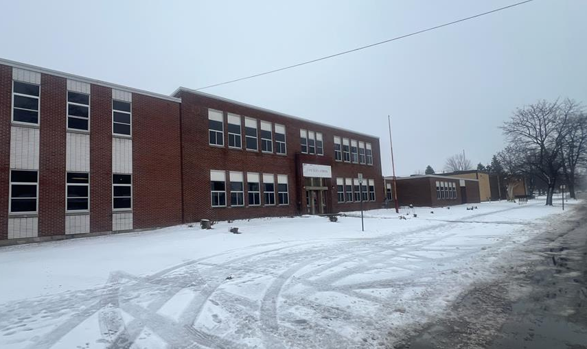 696 Oxford St, Sarnia, ON à vendre - Photo de l’immeuble – Image 2 sur 2