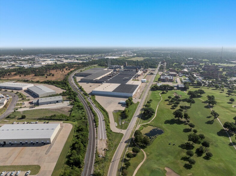 5200 Beverly Dr, Waco, TX à louer - Photo de l’immeuble – Image 3 sur 7
