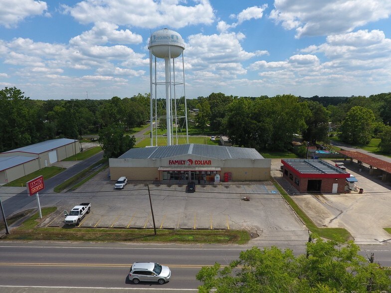 501 W 4th St, Dequincy, LA à louer - Photo de l’immeuble – Image 3 sur 22
