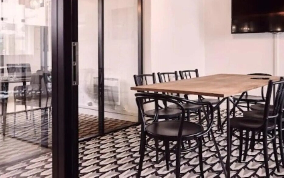 6-12 Rue Jean Jaurés, Bagnolet à louer - Photo de l’immeuble – Image 3 sur 11