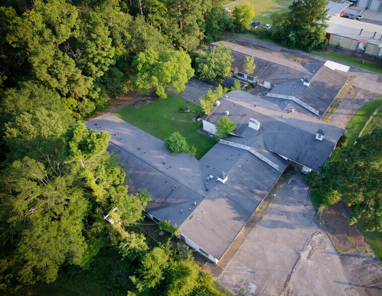 1712 N Timberland Dr, Lufkin, TX à vendre - Photo de l’immeuble – Image 3 sur 15