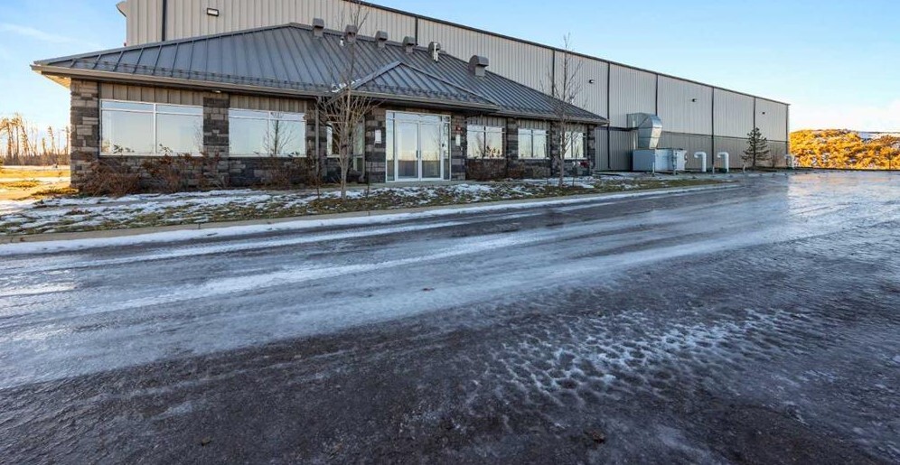 340 Robertson Rd, Fort McMurray, AB à louer Photo de l’immeuble– Image 1 sur 15