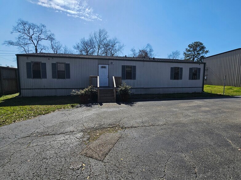 304 Meadow Ln, Kemah, TX à louer - Photo de l’immeuble – Image 2 sur 36