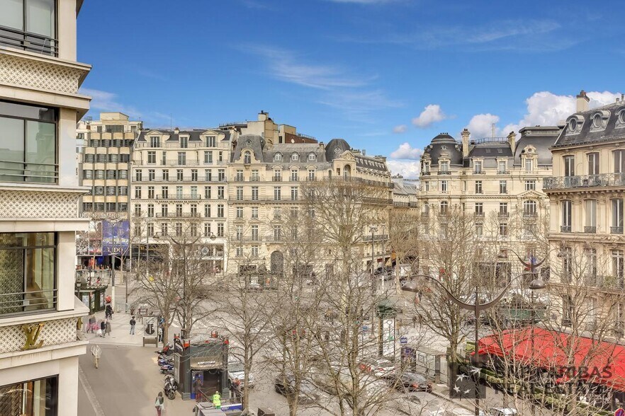 49-51 Avenue George V, Paris à louer - Photo de l’immeuble – Image 2 sur 21