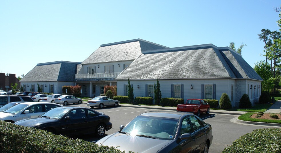 4323 Ben Franklin Blvd, Durham, NC à louer - Photo principale – Image 1 sur 4