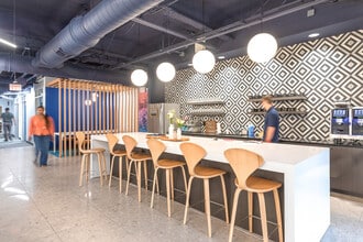 1122 Lady St, Columbia, SC à louer Photo intérieure– Image 1 sur 6