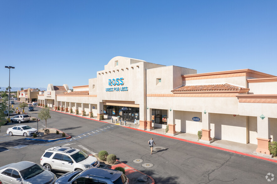 78520-78950 Hwy 111, La Quinta, CA à louer - Photo de l’immeuble – Image 2 sur 20