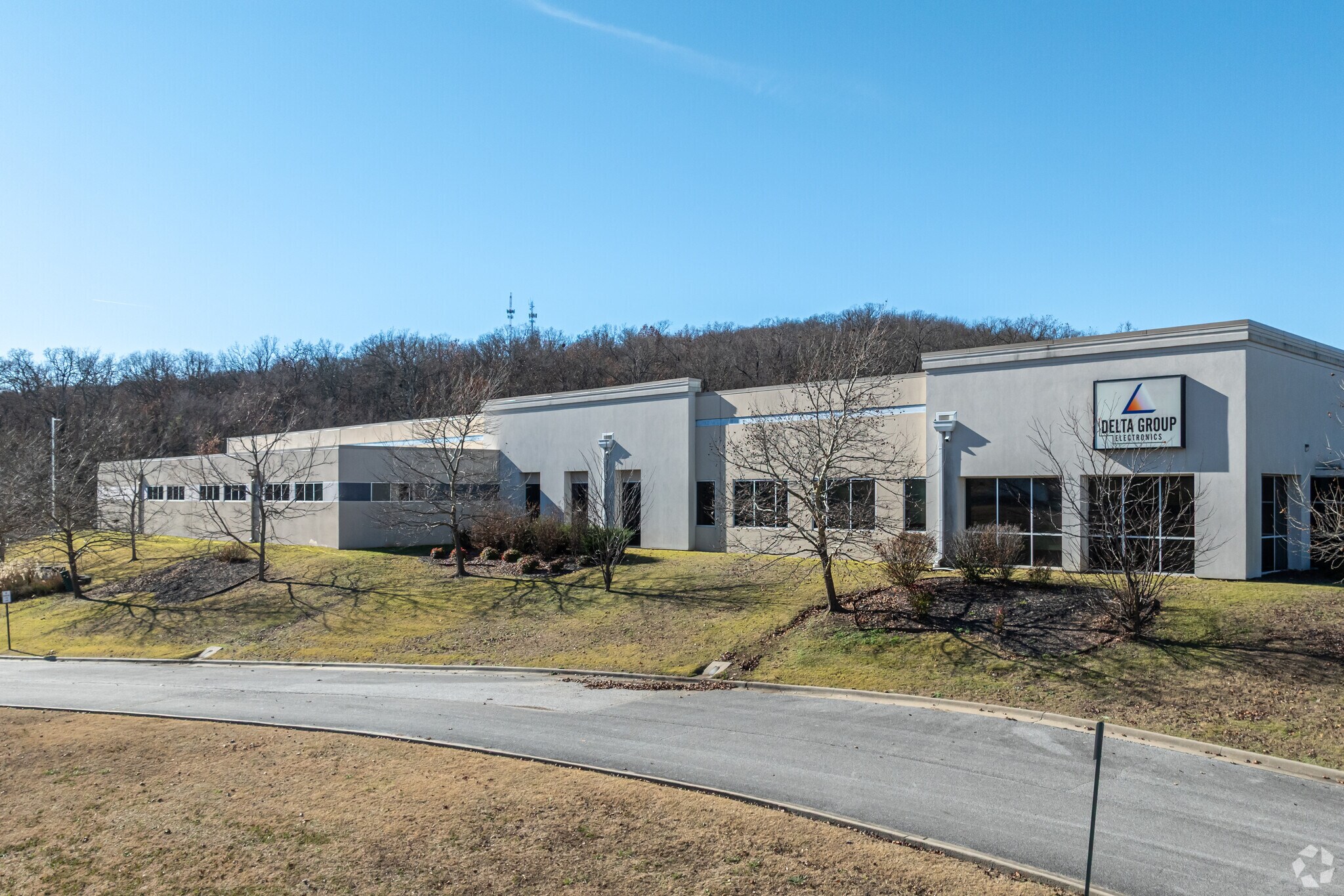 3115 W Technology Way, Fayetteville, AR à louer Photo principale– Image 1 sur 8