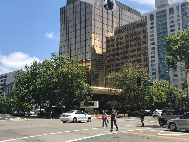 80 Grand Ave, Oakland, CA à louer - Photo de l’immeuble – Image 2 sur 6
