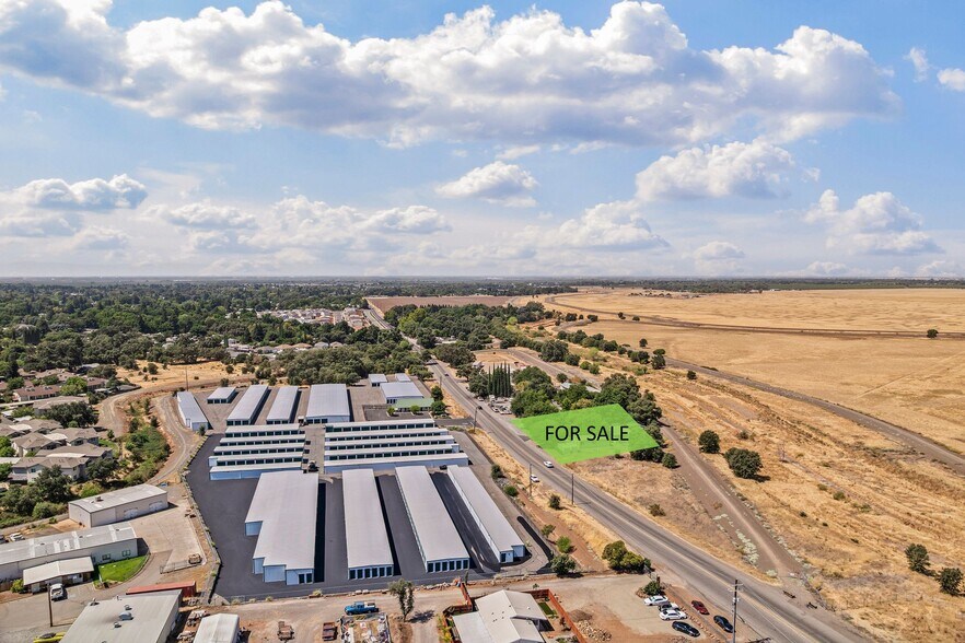 1274 Eaton Rd, Chico, CA à vendre - Aérien – Image 2 sur 11