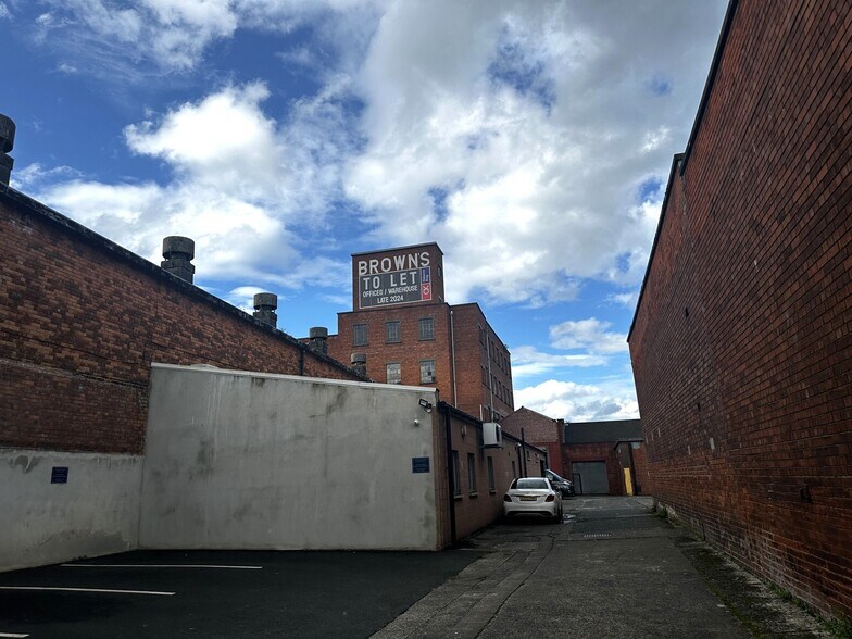 302 Newtownards Rd, Belfast à louer - Photo de l’immeuble – Image 3 sur 4