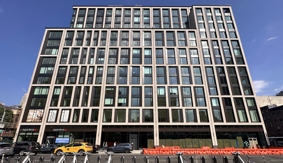 278 8th Ave, New York, NY à louer - Photo de l’immeuble – Image 1 sur 8