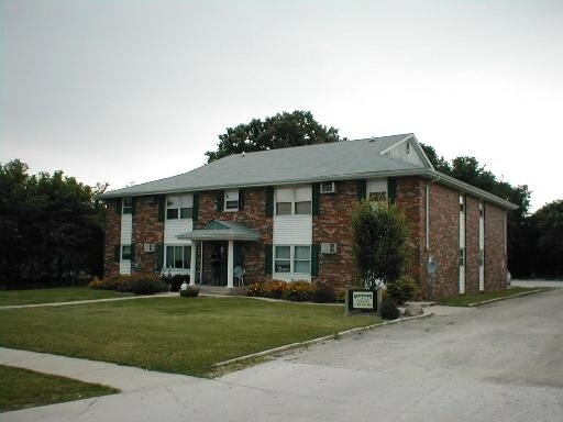 1060 Orange Ave, Marseilles, IL à vendre - Photo principale – Image 1 sur 26