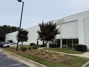 9200 Globe Center Dr, Morrisville, NC à louer Photo intérieure– Image 1 sur 2