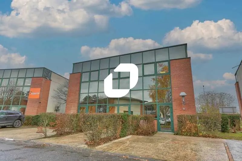 Bureau dans Évry-Courcouronnes à louer - Photo de l’immeuble – Image 3 sur 18