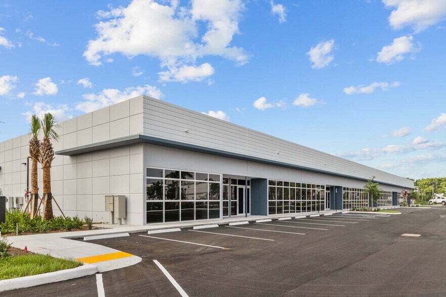 11700 S Military Trl, Golf, FL à louer - Photo de l’immeuble – Image 2 sur 10