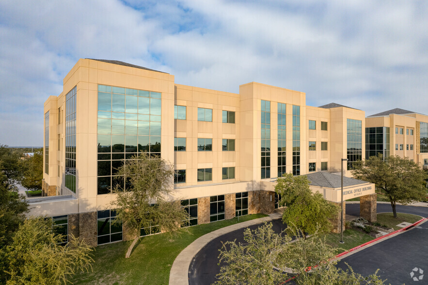 1401 E Medical Pky, Cedar Park, TX à louer - Photo principale – Image 1 sur 7