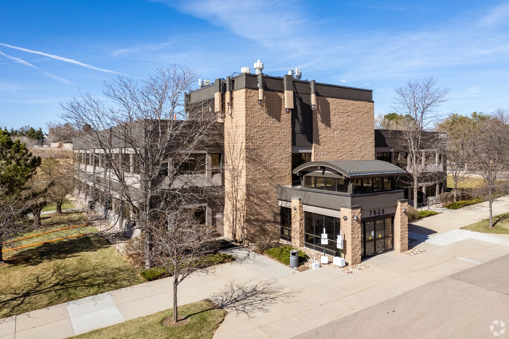 7950 Kipling St, Arvada, CO à louer Photo de l’immeuble– Image 1 sur 7