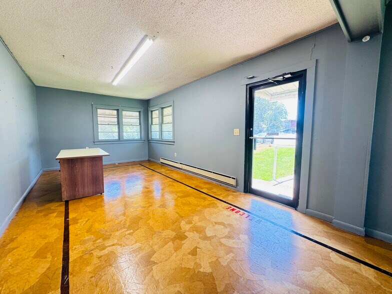 41 Spring St, Melbourne, AR à vendre - Photo intérieure – Image 3 sur 8
