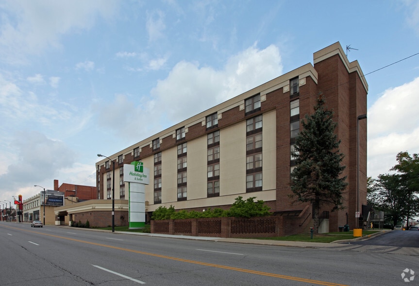 116 W Park Ave W, Mansfield, OH à vendre - Photo principale – Image 1 sur 11