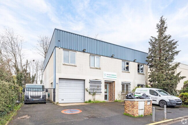 Plus de détails pour Local d'activités à louer