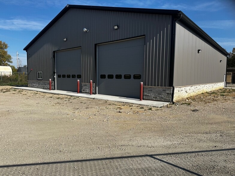 1353 East St, Morris, IL à louer - Photo principale – Image 1 sur 3