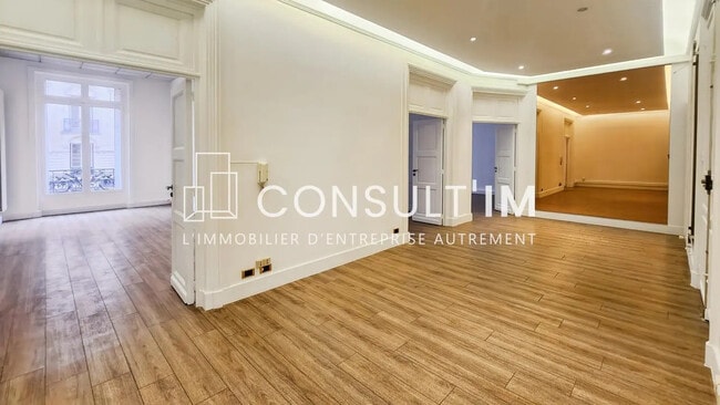 Plus de détails pour Bureau à louer