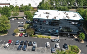 4011 University Dr, Durham, NC à louer Photo de l’immeuble– Image 2 sur 14