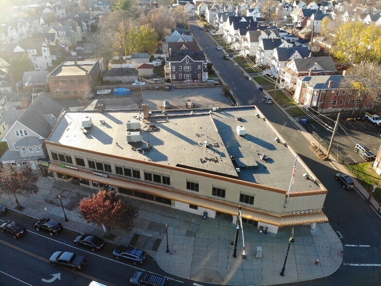 641-651 Maple Ave, Hartford, CT à vendre - Photo de l’immeuble – Image 1 sur 25