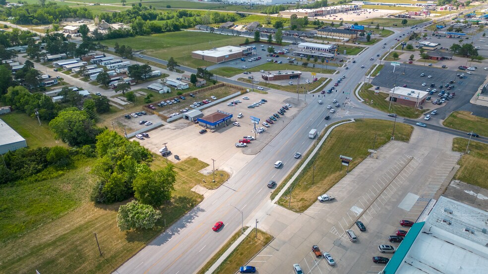 2015 N Baltimore St, Kirksville, MO à vendre - Photo de l’immeuble – Image 3 sur 3