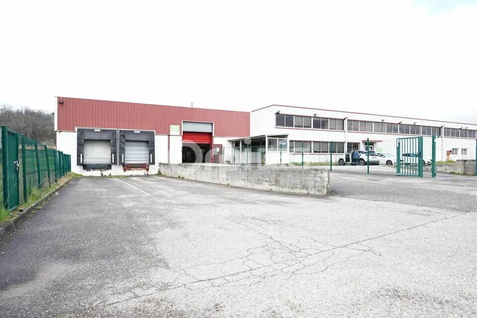 Local d’activités dans Chaponost à louer Photo de l’immeuble– Image 1 sur 5