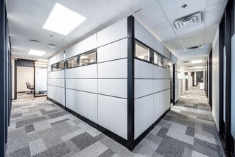 1350 Rue Nobel, Boucherville, QC à louer Photo intérieure– Image 1 sur 7