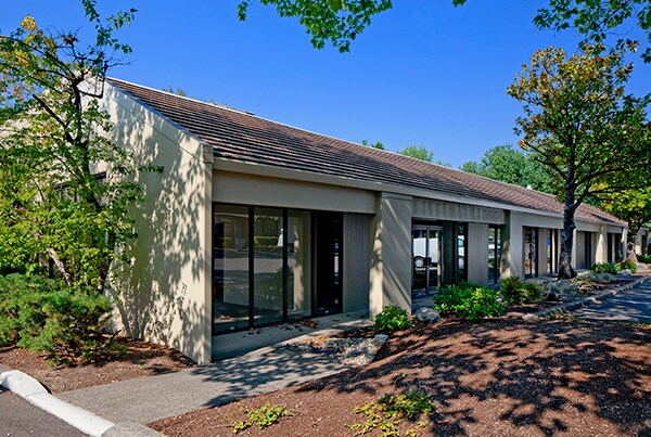 15800 SW Upper Boones Ferry Rd, Portland, OR à louer - Photo de l’immeuble – Image 1 sur 4