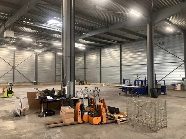 Plus de détails pour 7 Rue De L'Industrie, Villeparisis - Bureau, Local d'activités à louer