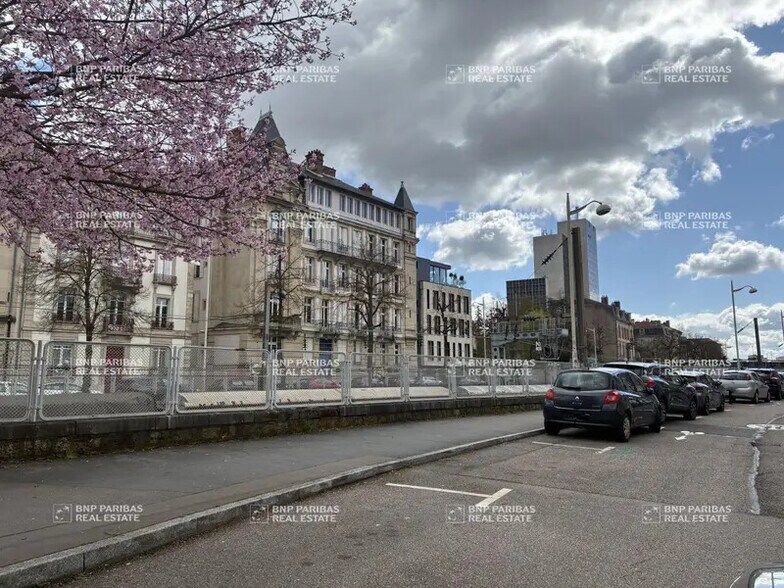 Bureau dans Nancy à vendre - Photo de l’immeuble – Image 2 sur 19