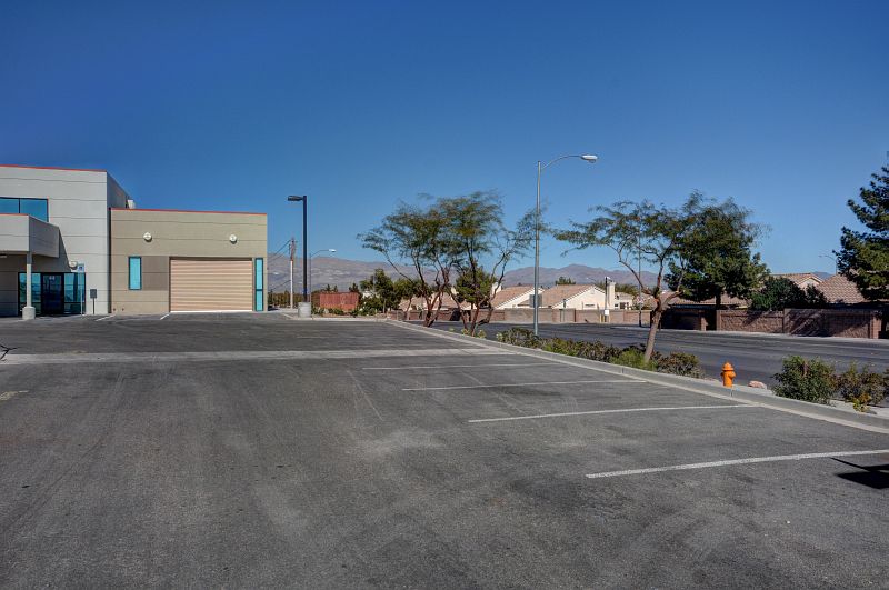 3355 Clayton St, North Las Vegas, NV à louer - Photo de l’immeuble – Image 2 sur 76