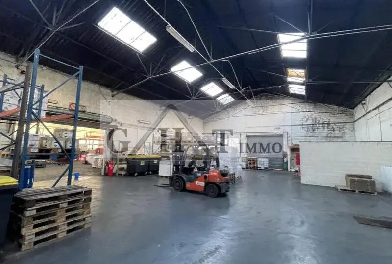 Industriel/Logistique dans Brie-Comte-Robert à vendre - Photo intérieure – Image 1 sur 7
