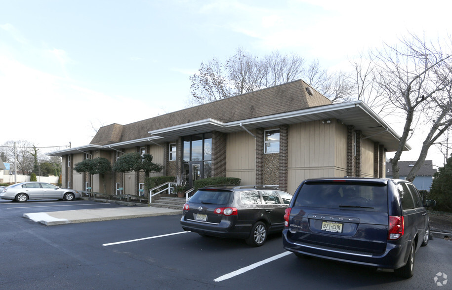 25 E Route 37, Toms River, NJ à vendre - Photo de l’immeuble – Image 3 sur 25