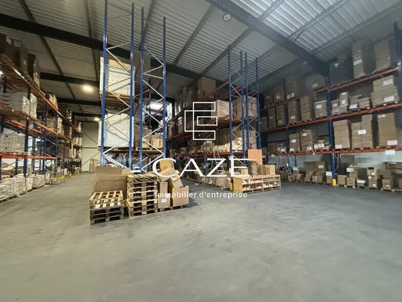 Industriel/Logistique dans Saint-Magne-de-Castillon à louer - Photo de l’immeuble – Image 2 sur 6