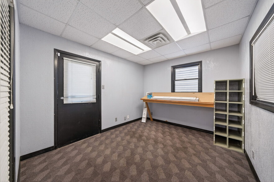 1102 W Laurel St, San Antonio, TX à louer - Photo intérieure – Image 3 sur 8