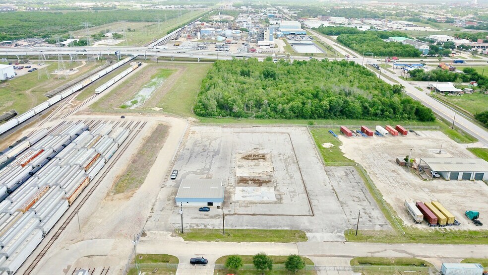 1802 W M St, La Porte, TX à louer - Photo principale – Image 1 sur 5