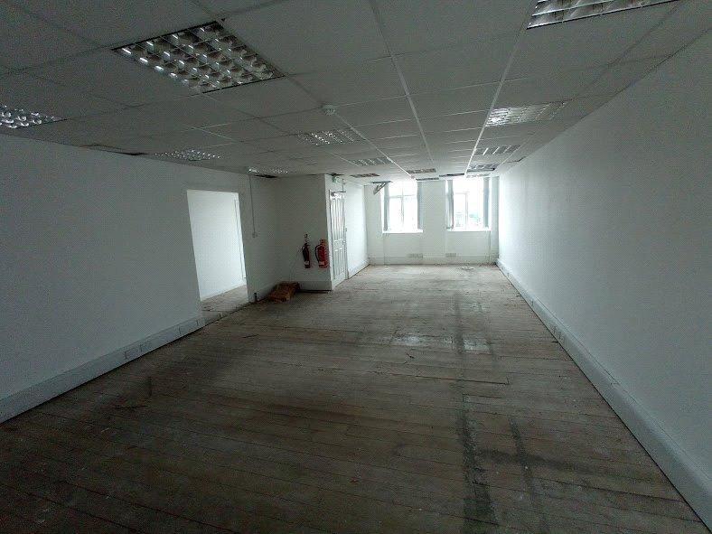 20 Towerfield Rd, Southend On Sea à louer Photo de l’immeuble– Image 1 sur 7